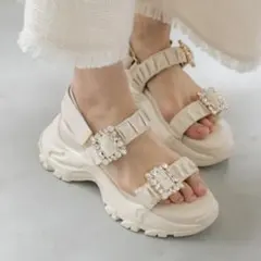 ♡美品 RANDA ビジュー×ギャザーベルトスポーツサンダル S アイボリー♡
