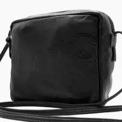 美品● LOEWE ロエベ ショルダーバッグ アナグラム ブラック レザー