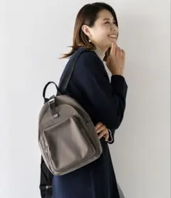 ヴィータフェリーチェ メタルバックルナイロンミニリュックのサムネイル