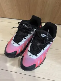NIKE dn8 レアカラー　ジュニアサイズ　23.5 数回使用　美品のサムネイル
