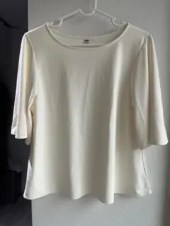 UNIQLO クリーム色 七分袖 トップス