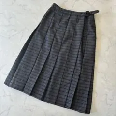 美品✨ストロベリーフィールズ プリーツスカート 日本製 高級感 巻スカート風のサムネイル