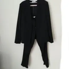 ブラック　セットアップ　スーツ（ジャケット・パンツ）