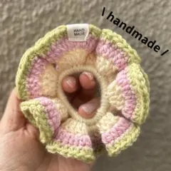 ピンクグリーン·͜·シュシュ‪ ハンドメイド‪ 編み物‪ かぎ針編み 毛糸214
