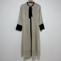 Andemiu (アンデミュウ) ドット　ワンピース　ロングスリーブ　Fのサムネイル