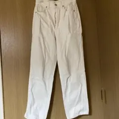 화이트 데님 팬츠