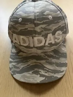adidas 迷彩柄 キャップ 帽子　フリーサイズ57〜60cmのサムネイル