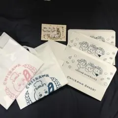 ちいかわベーカリー パン用の箱3個　ショッパー大小2枚セット　ステッカー　ハガキ