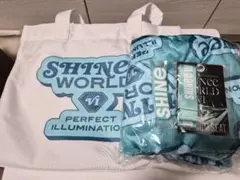 SHINee プレミアムアップグレード席 グッズ一式 - メルカリ