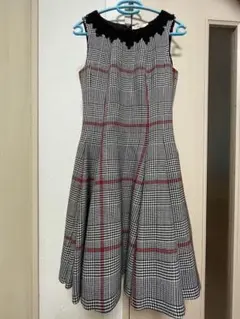 レッド ひざ丈ワンピース