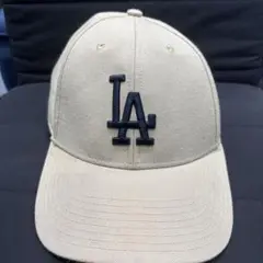 '47 Brand LA ロゴ ベースボールキャップ ベージュ