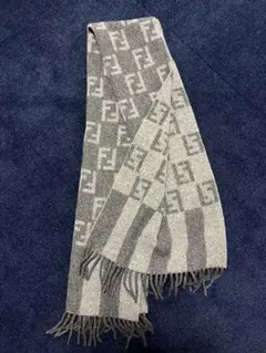 FENDI ロゴ入りチェック柄マフラー