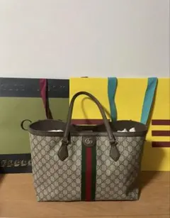 希少・美品✨】BALENCIAGA グッチ GG シェリ トートバッグ - メルカリ