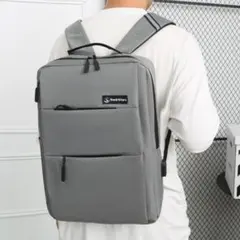 新品 未開封 リュック 大容量 PC収納 USBポート付 グレー