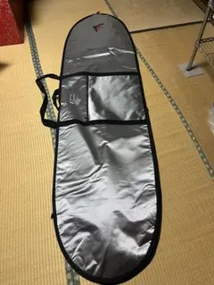 DAKINE 3〜4本用ウィール付サーフボードケース6'8 中古品 DAKINE 3〜4本用ウィール付サーフボードケース6'8 中古品 - メルカリ