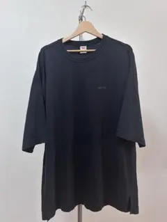 希少 Levi's リーバイス Tシャツ ブラック XL　ワンポイント 刺繡のサムネイル