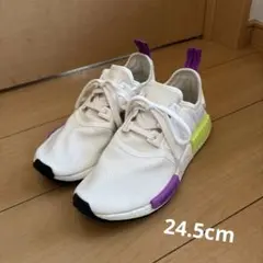 Item thumbnail for item 39da9bd1-660a-42c9-9977-56c759f5116b