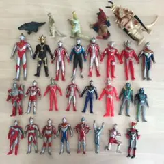 ウルトラマン・怪獣 ソフビ35体セット - メルカリ
