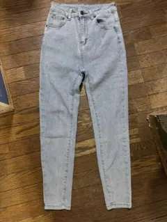 ライトブルースキニーデニム ハイウエスト　shein dazy