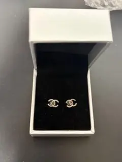 CHANEL ココマーク ピアス シルバーカラー