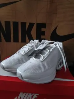 【新品・タグ有】ナイキ エアマックスDN ホワイト 27.5cm