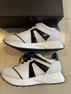 Item thumbnail for item 56522500-4756-4ca8-ae01-d1186c16a664