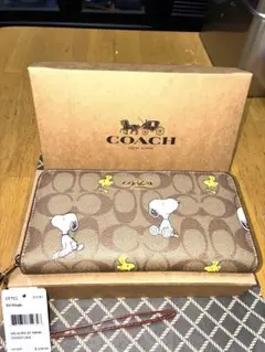 新品 正規品☆COACH コーチ 長財布 スヌーピー PEANUTS カーキ - メルカリ