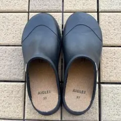 AIGLE ブラック サボサンダル 37のサムネイル