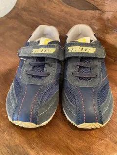 キッズスニーカー