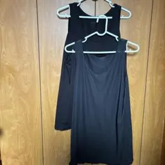 ユニクロブラックタンクトップ2枚セット