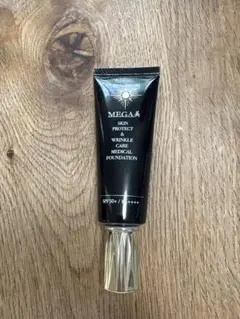 MEGA美 薬用リンクルケア 美白リキッドファンデーションLO - メルカリ
