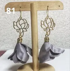ハンドメイドピアス81