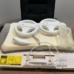 Wii リモコン2個＋ハンドル2個＋Wii Fit バランスボード 箱付
