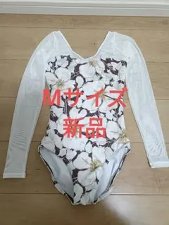新品　stina　スティナ　Lサイズ　長袖　タイプV　花柄　光永百花 新品 stina スティナ Lサイズ 長袖 タイプV 花柄 光永百花 - メルカリ