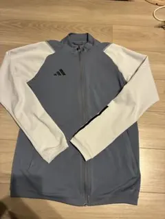 アディダス tiro