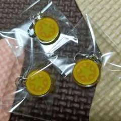 ドラゴンクエスト めじるしチャーム ドットモンスター ちいさなメダル3個 アタリ