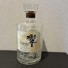 響　100周年記念 700ml 木箱入り空瓶　未洗浄 響 100周年記念 700ml 木箱入り空瓶 未洗浄 - メルカリ