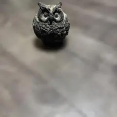フクロウ型置物 樹脂製