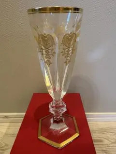 ボヘミアガラス 深紅 金彩 花瓶 フラワーベース - メルカリ