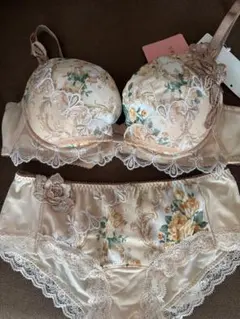 Item thumbnail for item d5308a34-ad27-4150-857d-af047d6b1d83