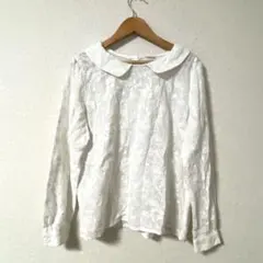 PAR ICI レース　後ろボタン　ブラウス　刺繍　ホワイトのサムネイル
