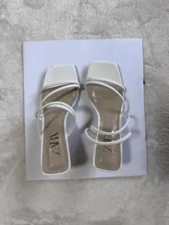 ZARA ホワイト ストラップサンダル