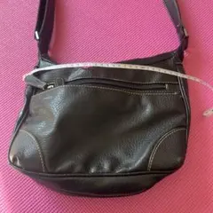 黒 合成皮革 ショルダーバッグ