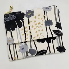 仕切り付きポーチ 仕分けポーチ ラミネート ハンドメイド 花柄