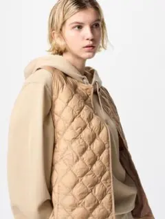 ユニクロ パフテックキルティングベスト/ウォームパデッド Mサイズ ベージュ