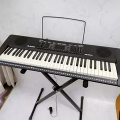 CASIO 電子ピアノ CTK-2550 61鍵盤 キーボード 足つき - メルカリ