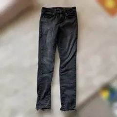 ユニクロ　レディース　24 グレー スキニーデニム フリンジ裾