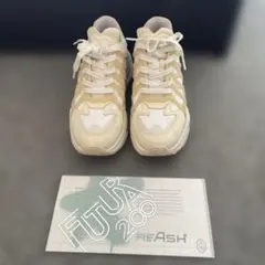 ASH FUTURA 200 クリーム色 36