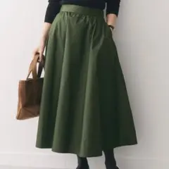 【美品】URBAN RESEARCH DOORS フレアロングスカート　カーキ