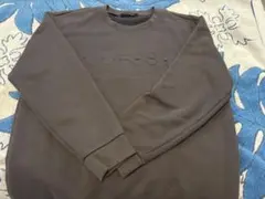 GUESS ブラウン クルーネック トレーナー